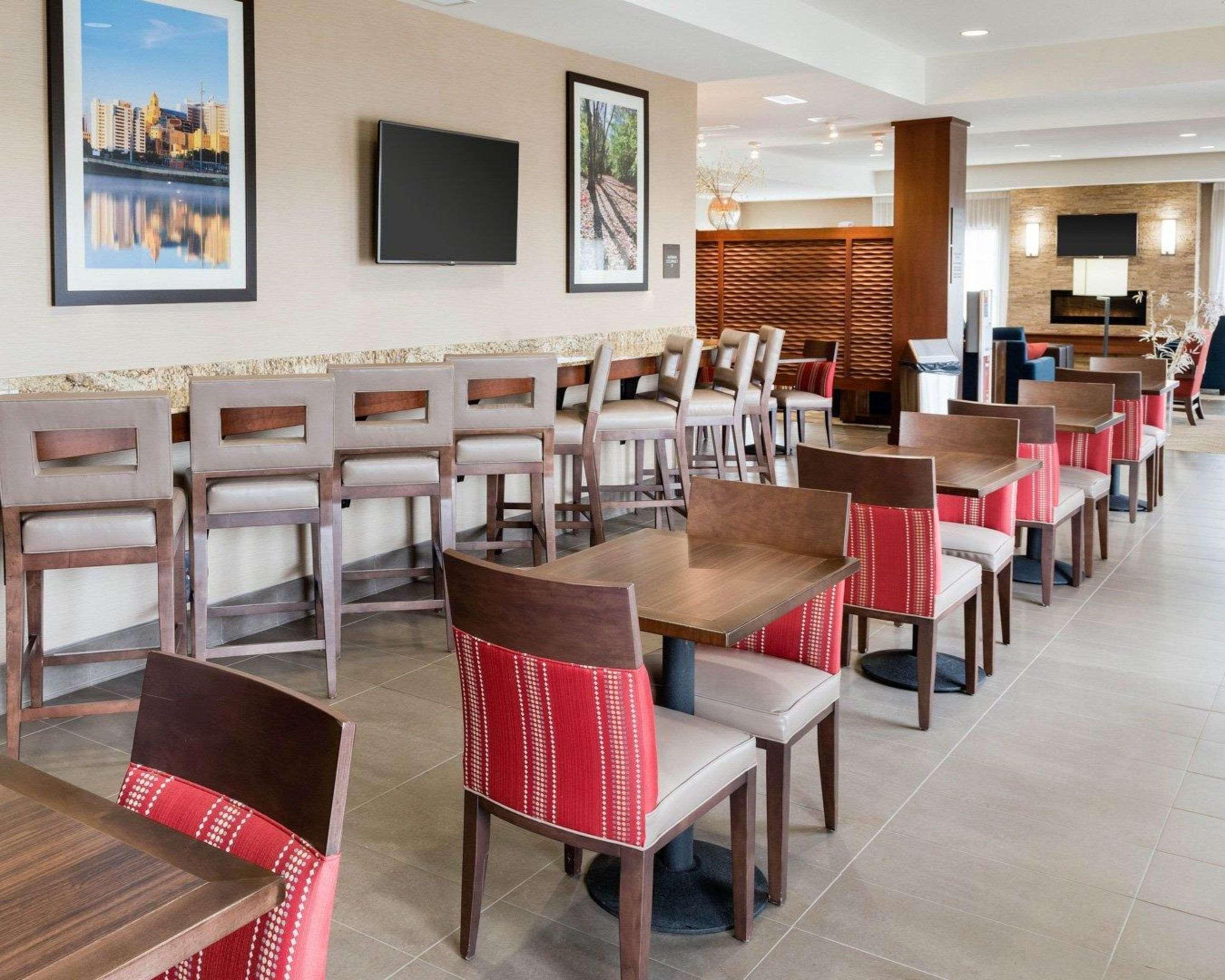 Comfort Inn & Suites West - Medical Center Рочестер Екстер'єр фото