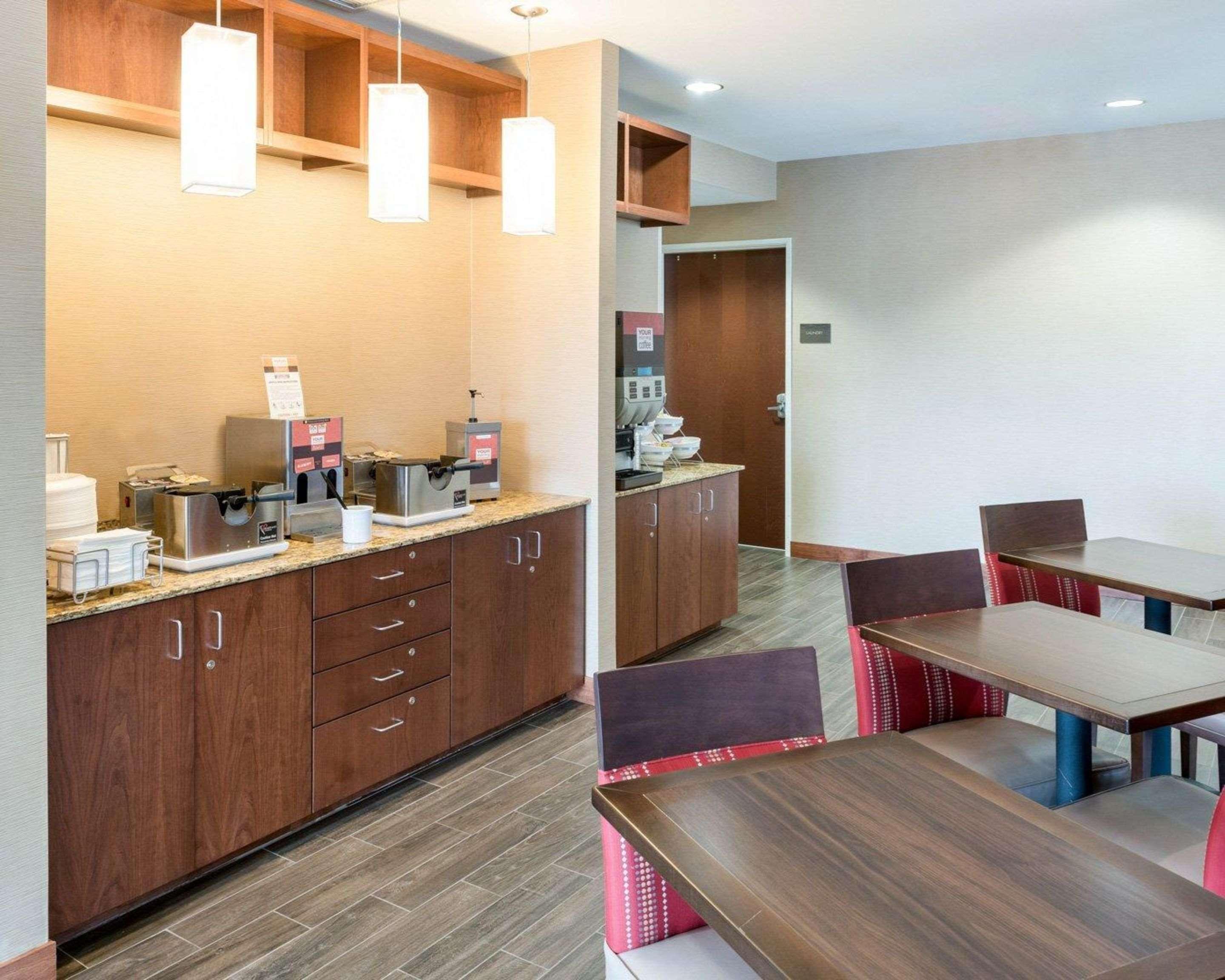 Comfort Inn & Suites West - Medical Center Рочестер Екстер'єр фото