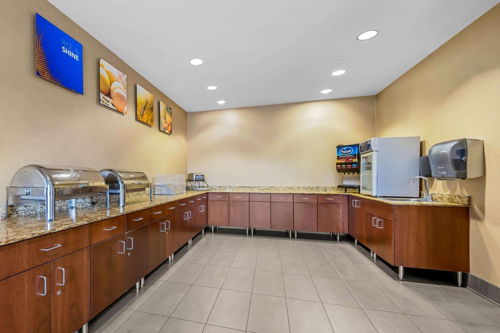 Comfort Inn & Suites West - Medical Center Рочестер Екстер'єр фото