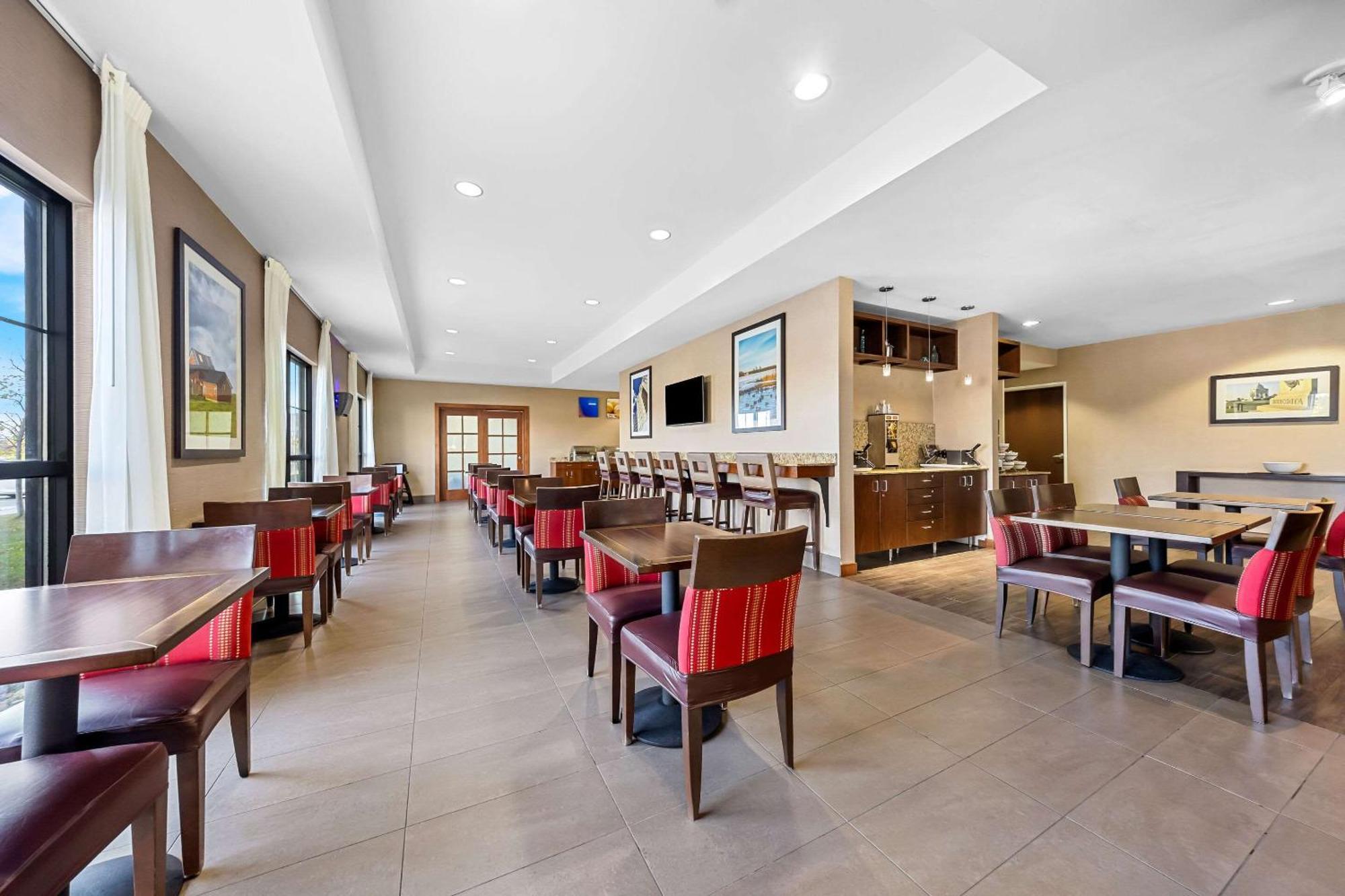 Comfort Inn & Suites West - Medical Center Рочестер Екстер'єр фото