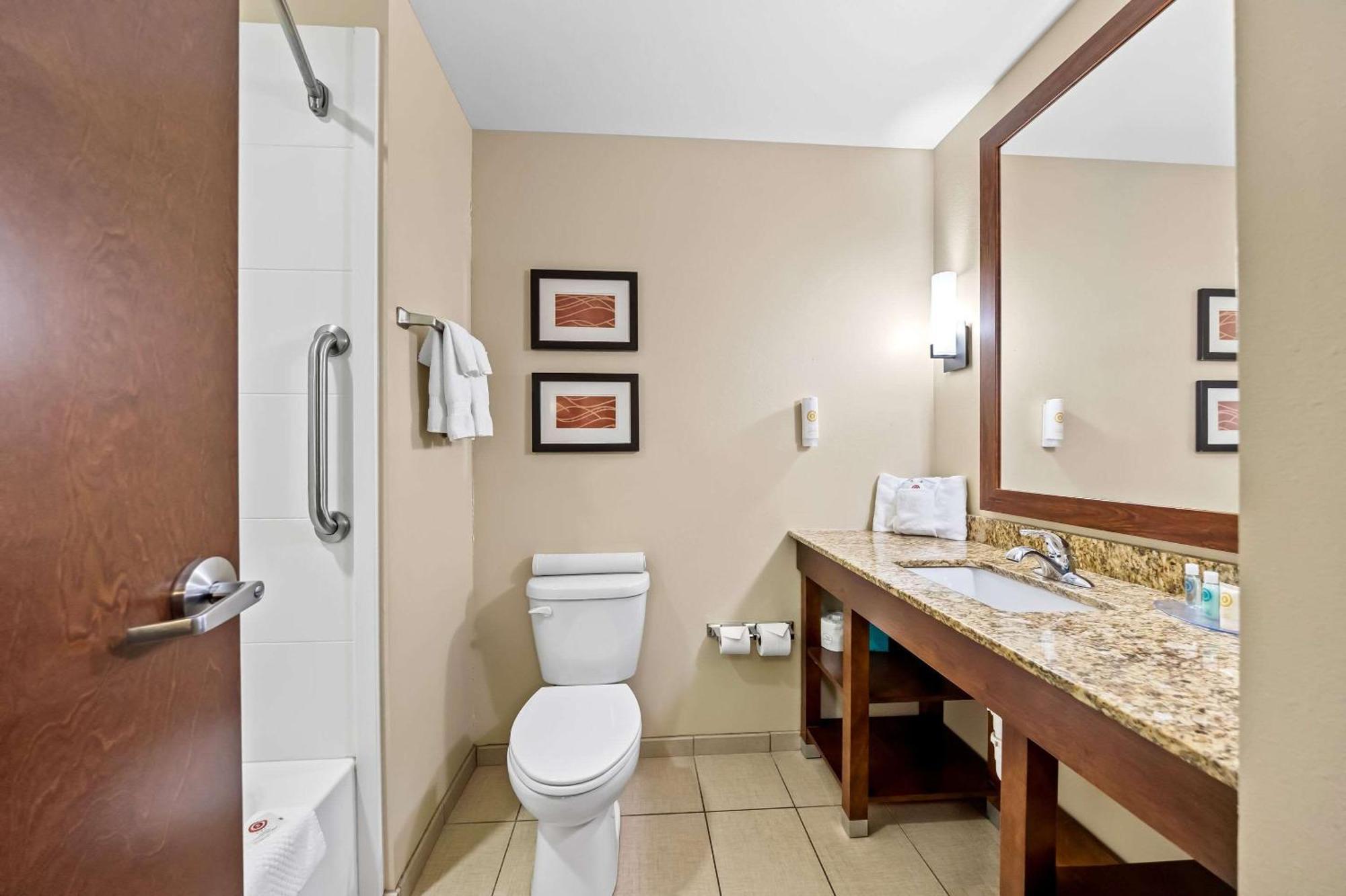 Comfort Inn & Suites West - Medical Center Рочестер Екстер'єр фото